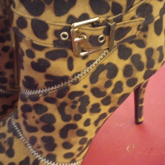 Leopard Print Ankle Boots Stelletto Heals - Picture 4 of 12